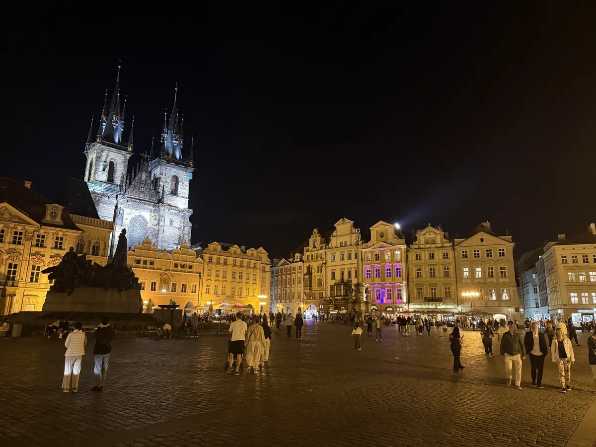 Úžasný večer na pražském Josefově